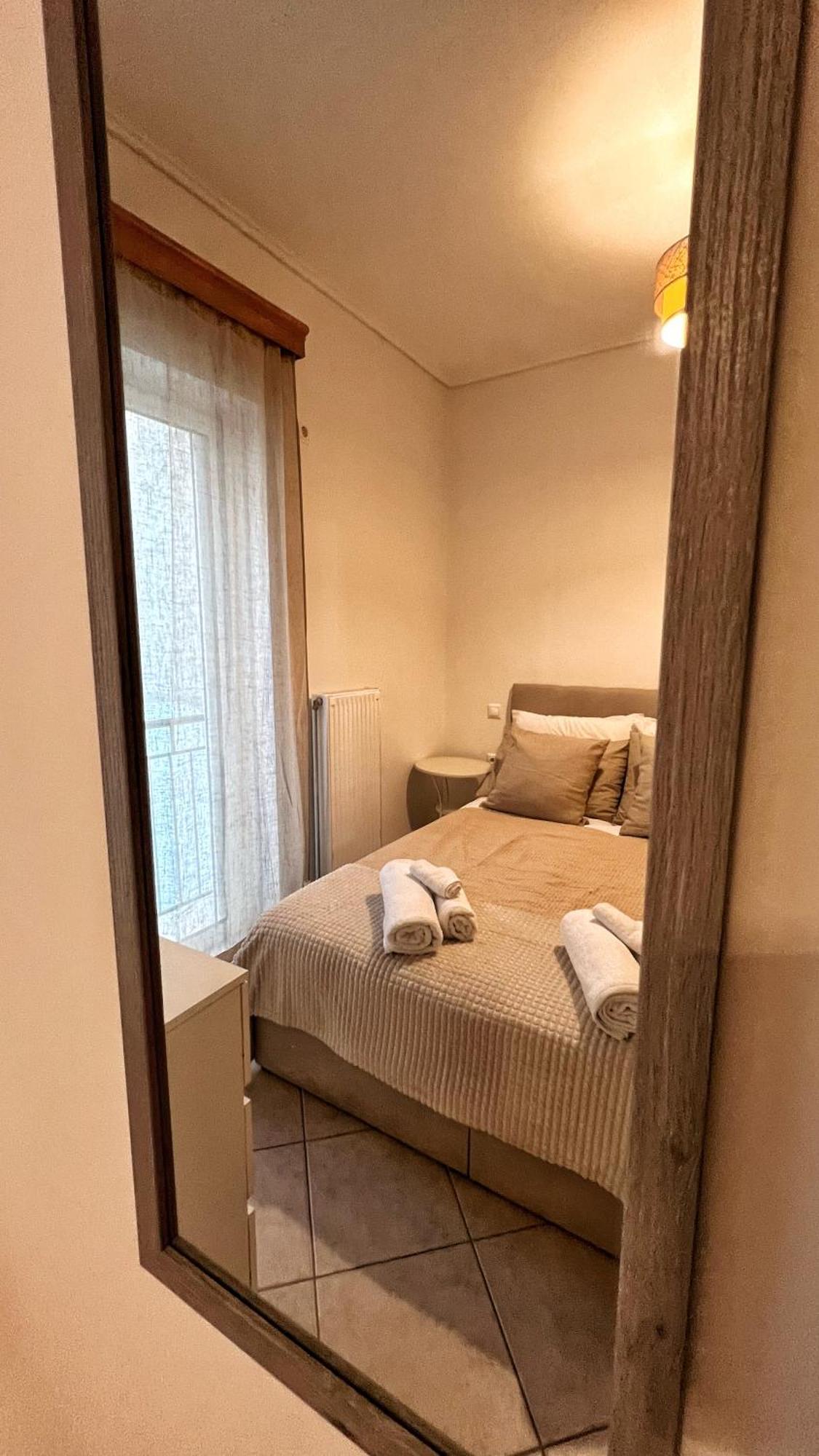 H&H Cozy Retreat Lägenhet Pireus Exteriör bild